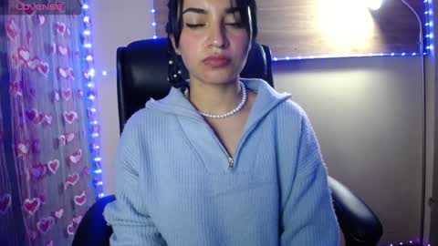 Snapshot of mia_petitebaby chatting on February 2025 04:20:02 PM Ma online show from February 2025 04:20:02 PM