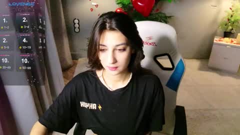 Snapshot of mia_purr chatting on February 2026 04:25:02 PM Mia online show from February 2026 04:25:02 PM