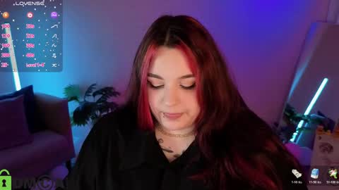 Mia online show from May 2026 01:12:01 AM