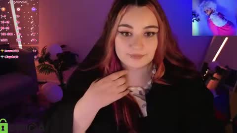 Mia online show from June 2026 01:04:02 AM