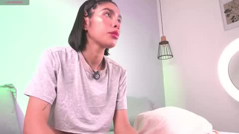 Snapshot of mia_reeves chatting on February 2026 06:37:02 PM Mia Reeves online show from February 2026 06:37:02 PM