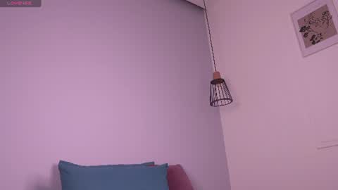 Mia Reeves online show from July 2026 06:47:01 PM