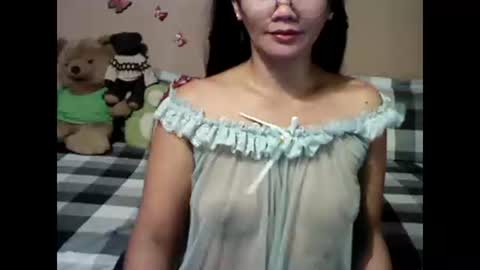 Snapshot of mia_rein chatting on January 2025 09:44:02 AM mia_rein online show from January 2025 09:44:02 AM