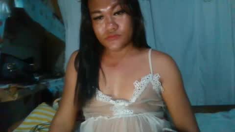 mia_revita online show from April 2026 08:32:01 PM