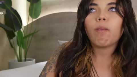 mia_rosalie online show from June 2026 09:14:01 AM