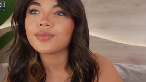 mia_rosalie online show from July 2026 07:42:02 PM