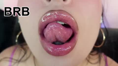 Mia online show from July 2026 05:42:02 PM