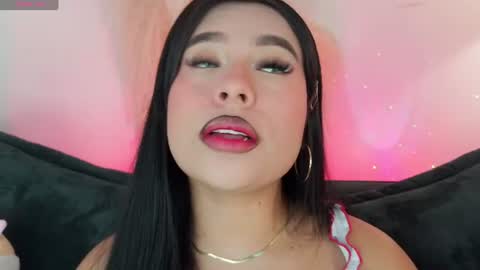Mia online show from July 2026 09:17:01 PM