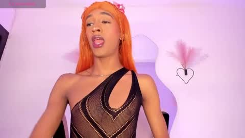mia_royal online show from May 2026 01:16:02 PM