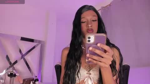 mia_royal online show from July 2026 04:33:01 PM