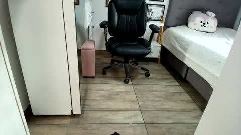 Mia Sepulveda online show from June 2026 03:22:02 PM