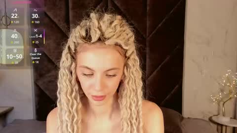 Snapshot of mia_silk chatting on October 2025 08:51:01 AM Mia online show from October 2025 08:51:01 AM