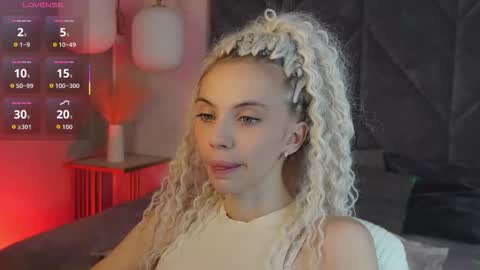 Mia online show from January 2026 06:08:01 AM