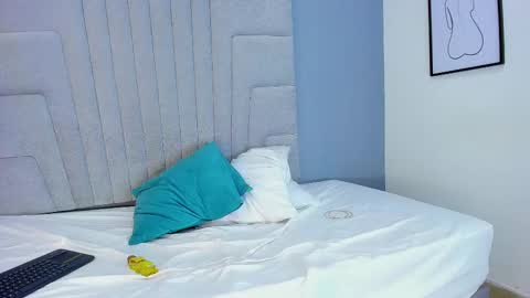 Snapshot of mia_smith_x chatting on February 2025 11:16:02 PM mia_smith_x online show from February 2025 11:16:02 PM