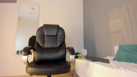 Snapshot of mia_smith_x chatting on March 2025 01:45:01 AM mia_smith_x online show from March 2025 01:45:01 AM