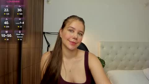 Snapshot of mia_speencer chatting on October 2025 11:06:02 AM Mia online show from October 2025 11:06:02 AM