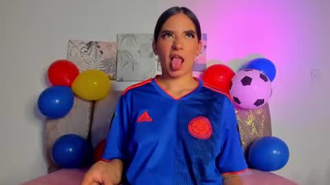 mia_sweetie1 online show from July 2026 07:07:02 PM