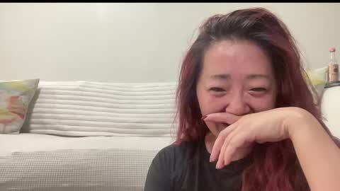 Mia online show from October 2025 02:44:01 AM