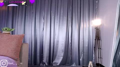 Snapshot of mia_v7 chatting on September 2025 02:33:02 AM Mia online show from September 2025 02:33:02 AM