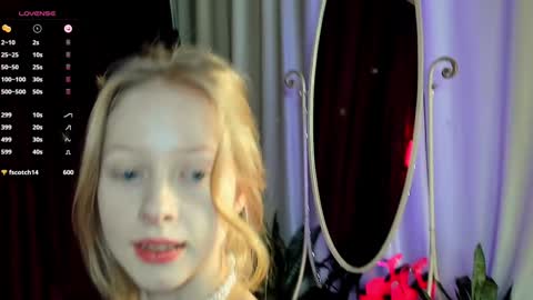 Snapshot of mia_vebes chatting on January 2025 12:01:01 AM Mia online show from January 2025 12:01:01 AM