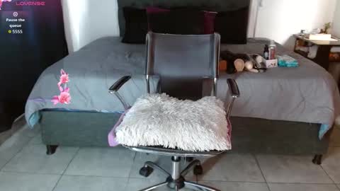 MIA  online show from September 2025 02:11:01 PM