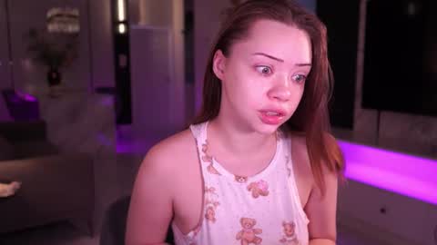 VixenMia online show from December 2025 03:57:01 AM