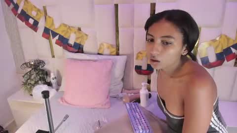 mia_vy online show from July 2026 04:06:02 AM