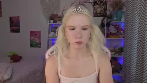 Mia online show from June 2026 03:12:02 AM