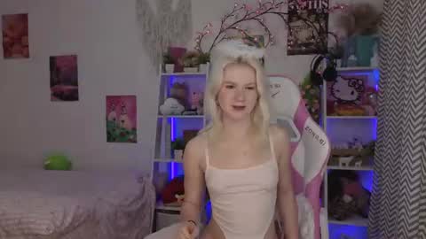 Mia online show from July 2026 03:17:02 AM