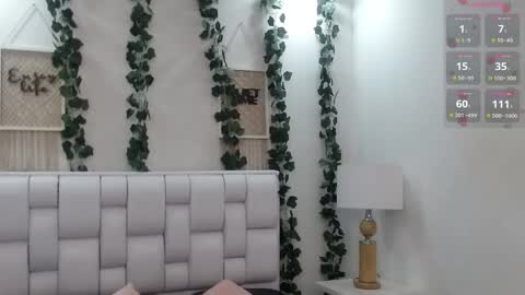 Mia online show from May 2026 11:17:01 AM