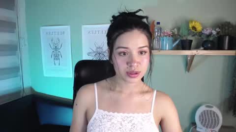 Snapshot of miaa_rose__ chatting on November 2025 04:49:02 PM Miaa online show from November 2025 04:49:02 PM