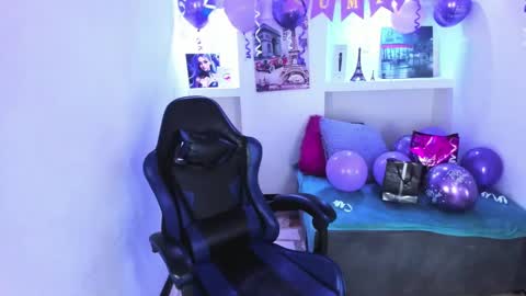       online show from September 2025 12:32:01 PM