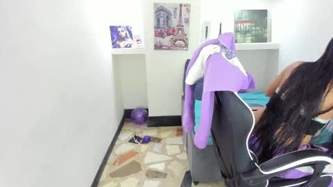       online show from October 2025 01:10:01 PM