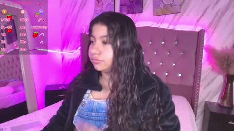 miaa_smiith1 online show from December 2024 11:33:01 AM