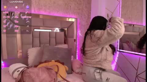 miaa_smiith1 online show from January 2025 11:43:02 AM