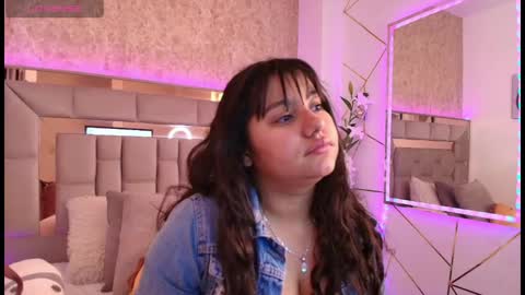 miaa_smiith1 online show from January 2025 11:35:01 AM