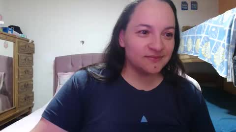 Snapshot of miaabrownn chatting on May 2026 06:27:02 PM MIA online show from May 2026 06:27:02 PM