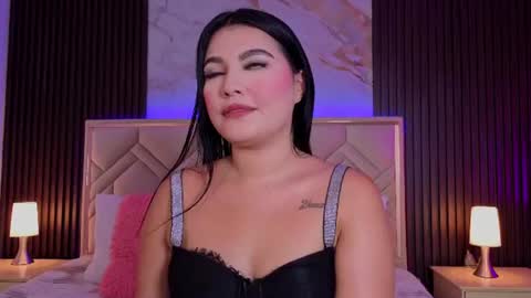 Miaa Farrel online show from July 2026 06:50:01 PM