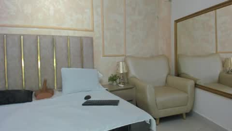 Miaasummer online show from April 2026 11:13:02 AM