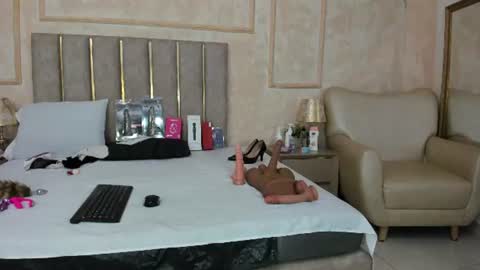 Miaasummer online show from July 2026 11:39:02 AM