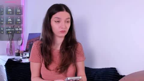 mia online show from May 2026 06:52:02 AM