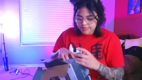 Mia online show from December 2024 11:51:01 PM