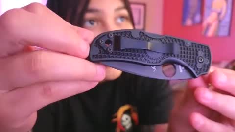 Mia online show from December 2024 11:17:02 PM