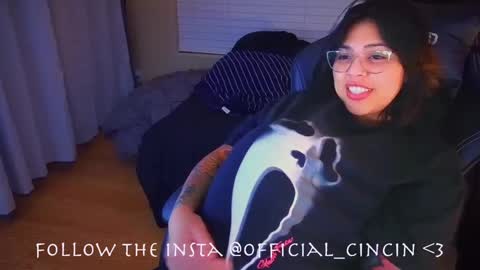 Mia online show from February 2025 07:24:02 AM