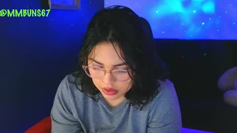 Mia online show from September 2025 12:11:01 AM