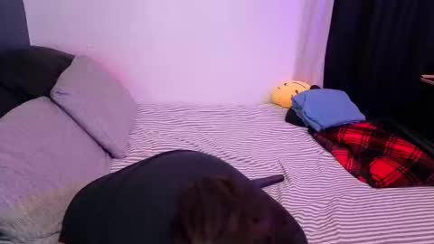 Mia online show from March 2026 03:12:02 AM