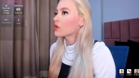 MiaCarper online show from February 2026 08:52:01 PM