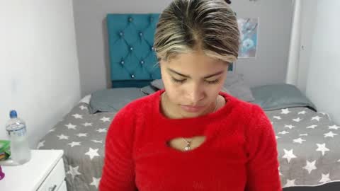 miacumgirl online show from April 2026 12:15:01 PM