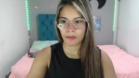 miacumgirl online show from June 2026 12:13:02 PM