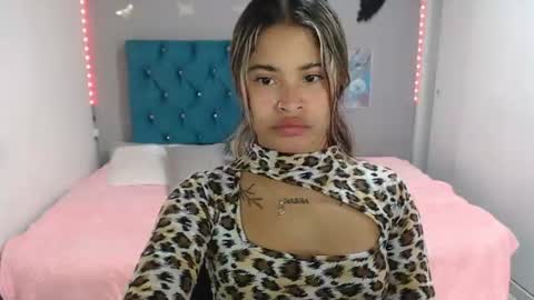 miacumgirl online show from July 2026 01:40:01 PM